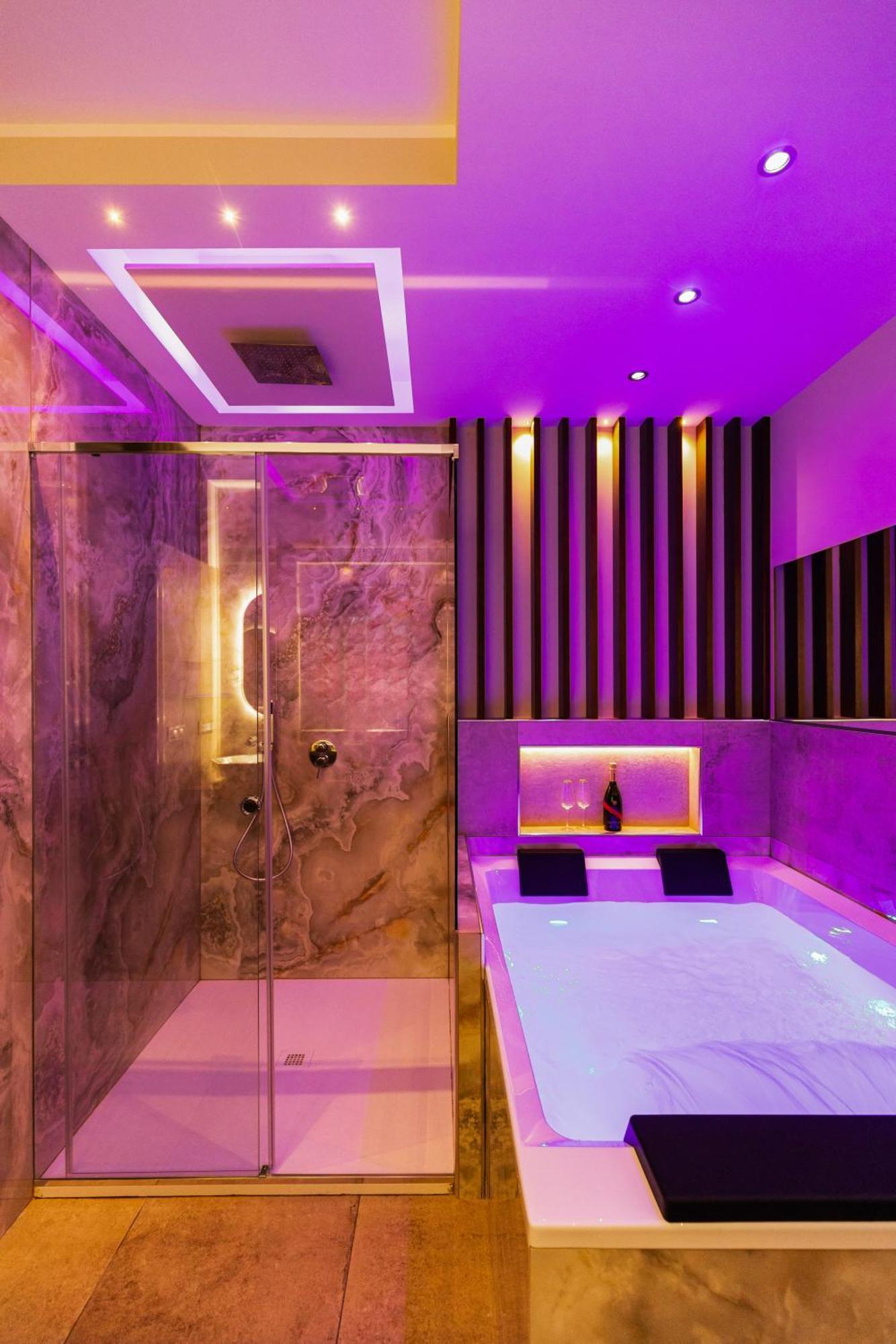 Albadea Deco&Jacuzzi Hotel Rome Bagian luar foto