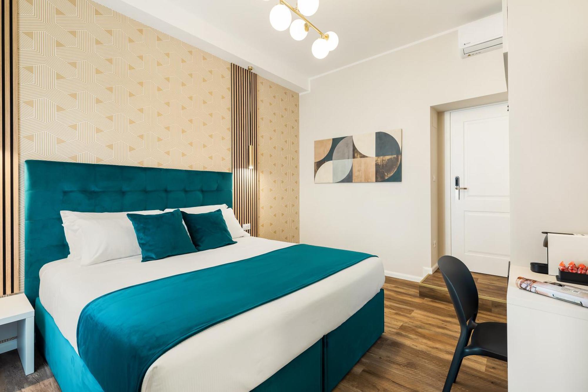 Albadea Deco&Jacuzzi Hotel Rome Bagian luar foto