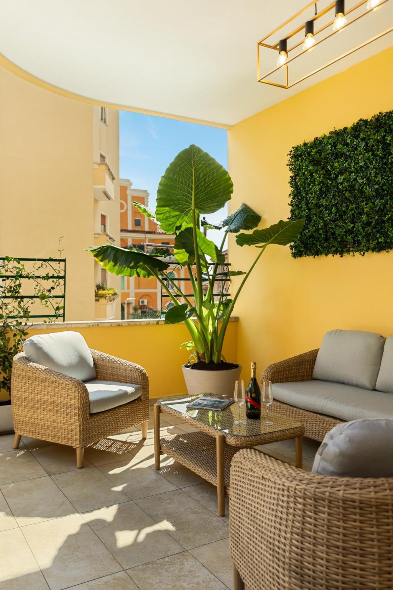 Albadea Deco&Jacuzzi Hotel Rome Bagian luar foto